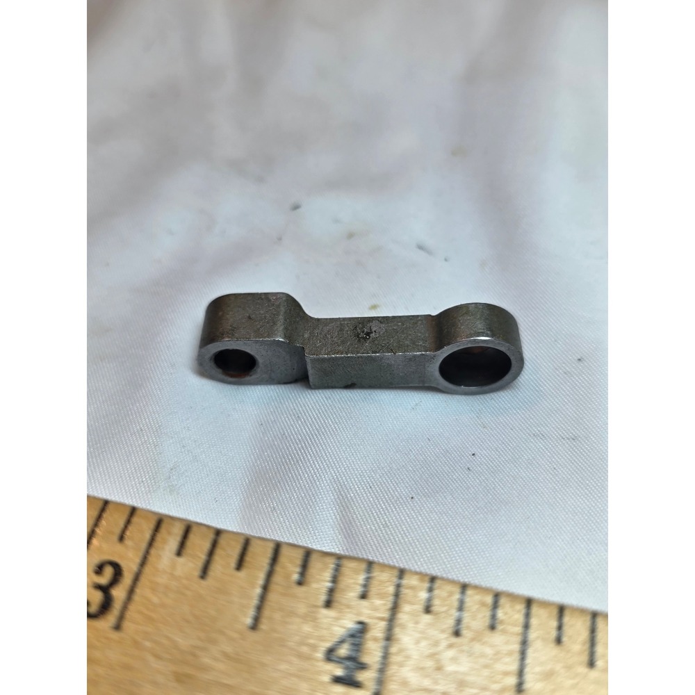 Singer 714 Sewing Machine Replacement Part Metal Internal Component